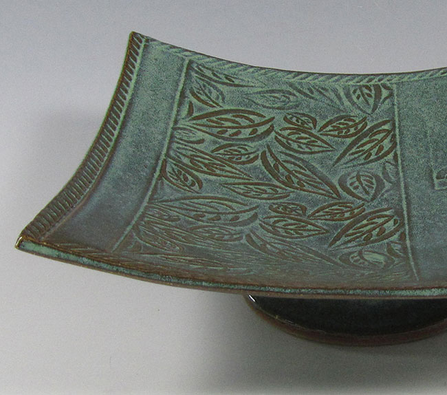 Square Plate with Foot